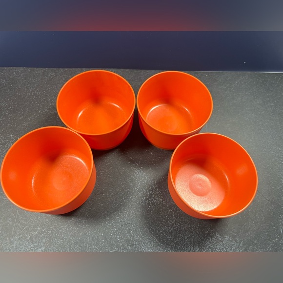Vintage Tupperware Snack Container Nesting Cups Set Of 4 Orange NO LIDS #1229 - Picture 2 of 7